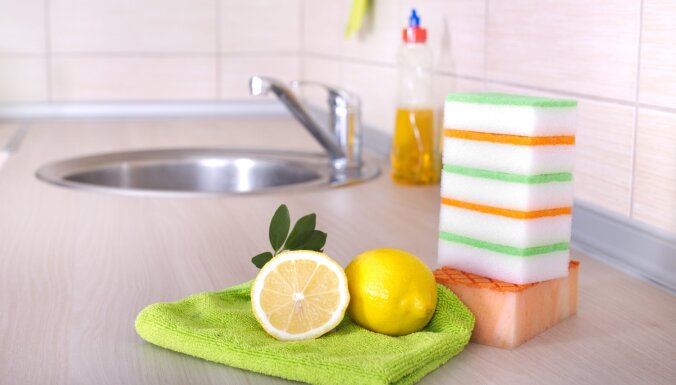 9 способов избавиться от ужасного запаха в кухонной раковине