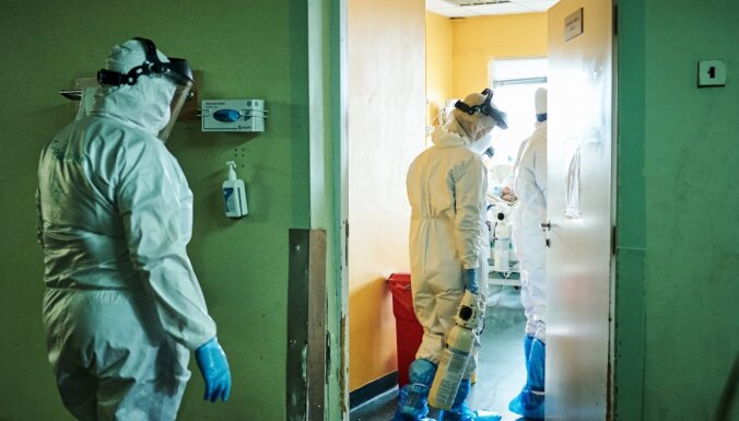 Latvijas slimnīcās patlaban kopumā ārstējas 956 Covid-19 pacienti