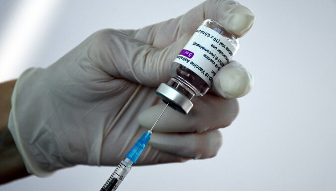 Saņemti 3416 ziņojumi par Covid-19 vakcīnu iespējamām blakusparādībām