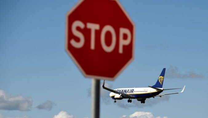 Īrijā nokavējies pasažieris dzenas pakaļ lidmašīnai; policija viņu aiztur