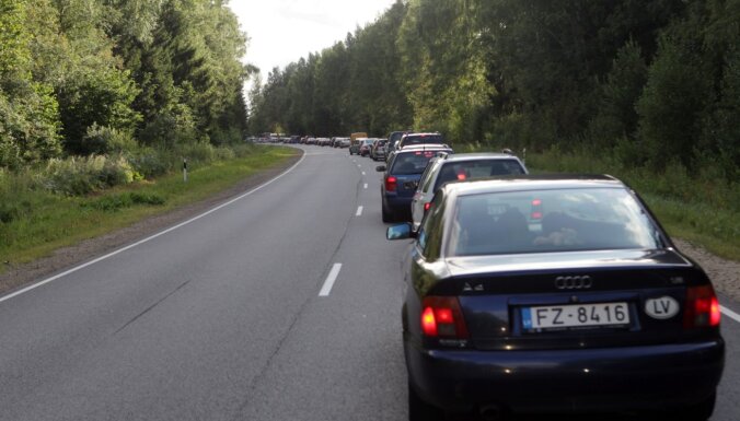 Uzziņa: Kur Latvijā brīvdienās varētu veidoties lielākie sastrēgumi