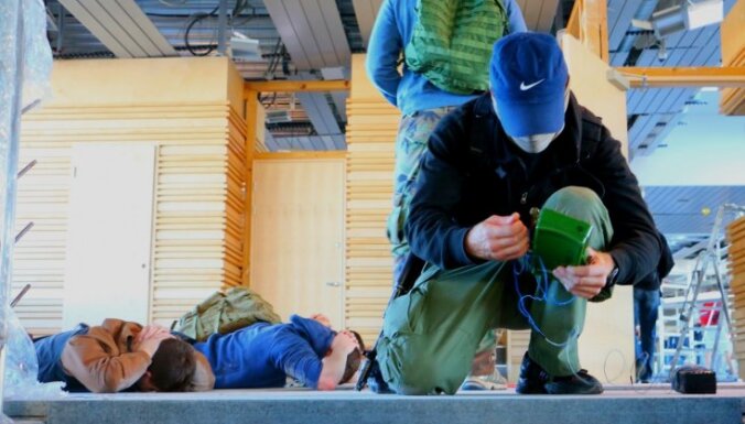 В аэропорту "Рига" учились освобождать заложников: спецслужбы провели учения "Икар 2016"