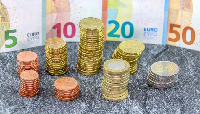 Dīkstāves pabalsti un algu subsīdijas valstij varētu izmaksāt 85,84 miljonus eiro