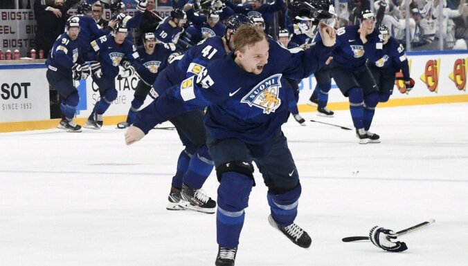 Somijas hokejisti aizraujošā cīņā ceturto reizi kļūst par pasaules čempioniem