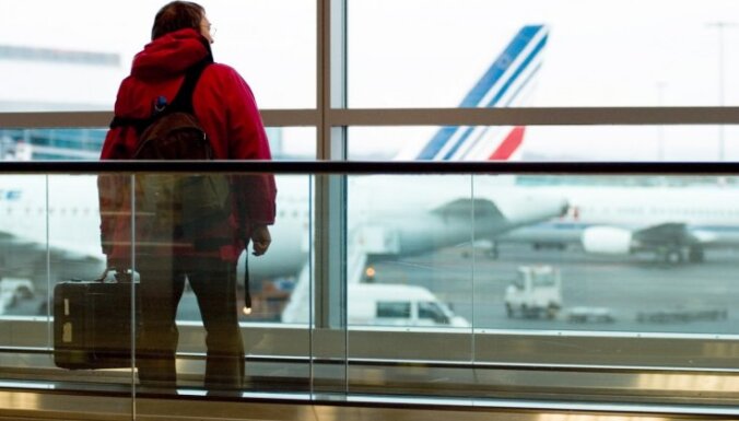 Latvijā joprojām varēs ieceļot tikai ar Covid-19 sertifikātu; atcels 'Covidpass.lv'