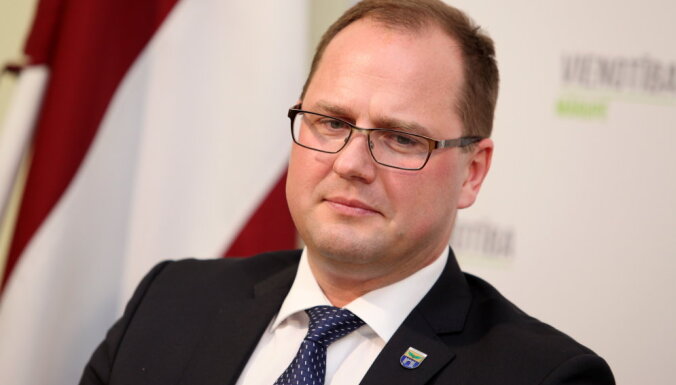 Čudars aicina Āboltiņu pašai izvirzīt sevi 'Vienotības' vadītāja amatam