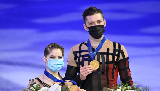 Россия взяла золото в соревнованиях спортивных пар, Васильев стал ближе к олимпийской путевке