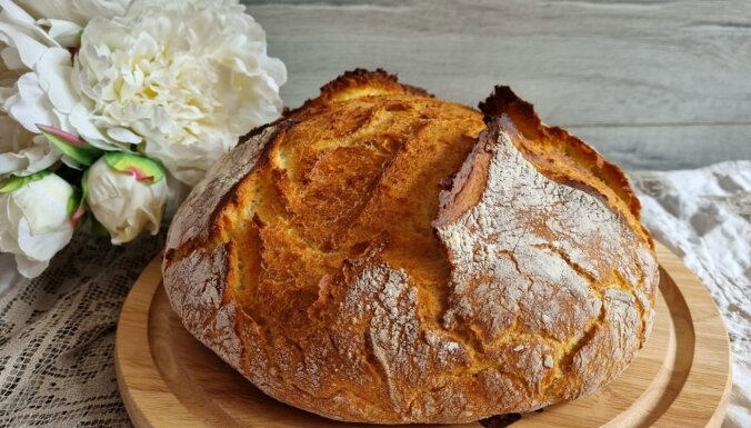 Kārdinoši kraukšķīga grieķu maize, kas līdzinās čabatai