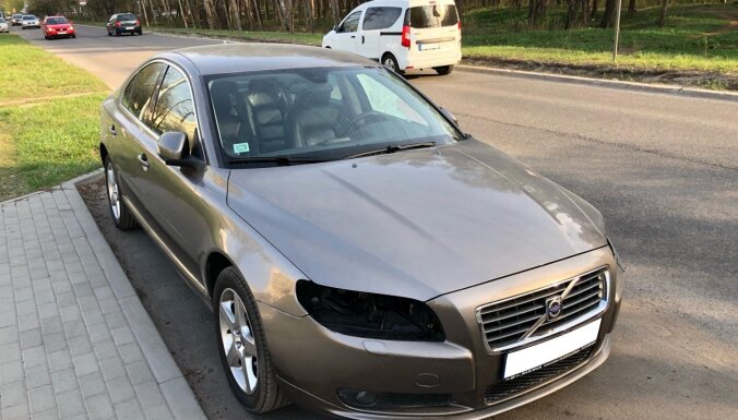 Полиция: кражи фар Volvo в Латвии — это заколдованный круг