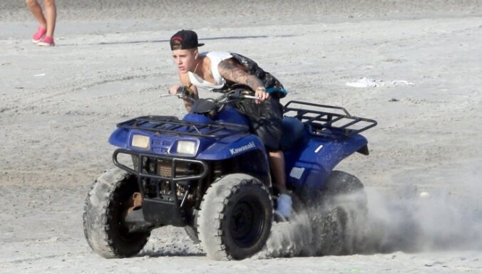 Justin Bieber, Džastins Bībers