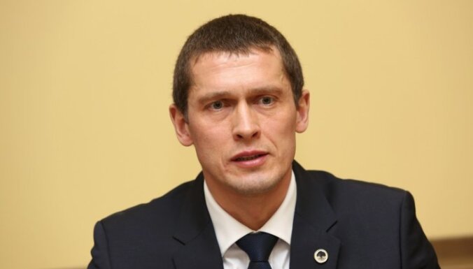 Бизнесмена, предложившего Юрашсу взятку в 70 000 евро, посадили на три года