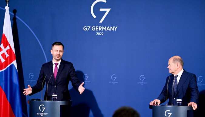 Slovākijas premjers aicina Vāciju atbalstīt ES kandidātvalsts statusa piešķiršanu Ukrainai