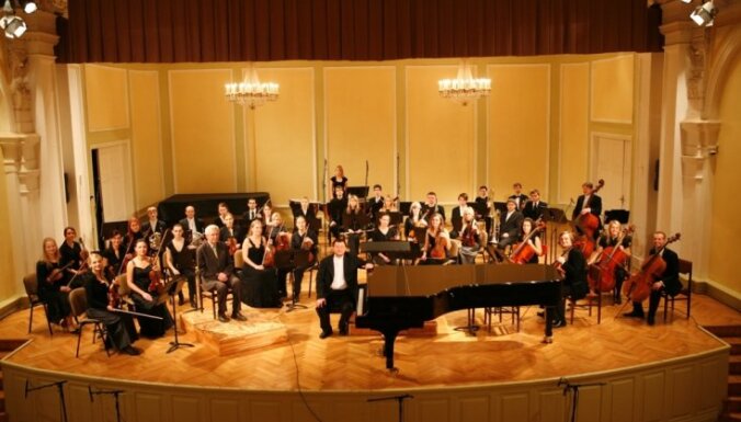JVLMA simfoniskā orķestra sezonas noslēguma koncertu diriģēs gruzīnu diriģents Georgijs Čičinadze