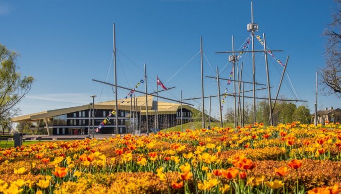 В Вентспилсе скоро расцветет более 150 000 цветов