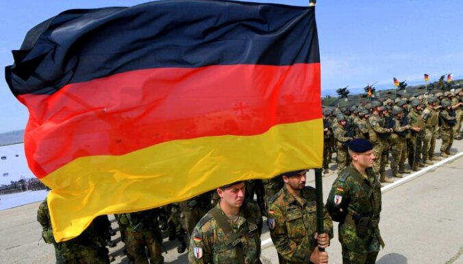 После начала войны в Украине Германия решила срочно выделить армии 100 млрд евро. Они до сих пор лежат нетронутыми