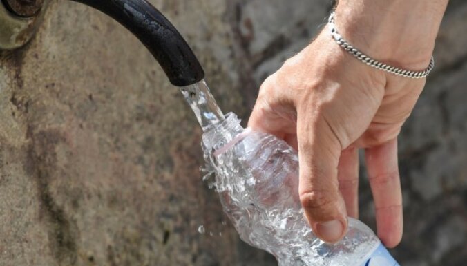 В этом году в Риге установят 10 новых кранов c бесплатной питьевой водой