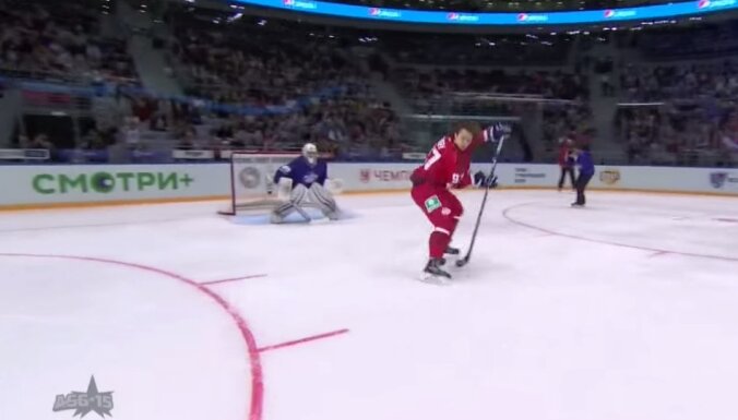 Video: KHL Zvaigžņu spēlē realizē fantastiski skaistu 'bullīti'