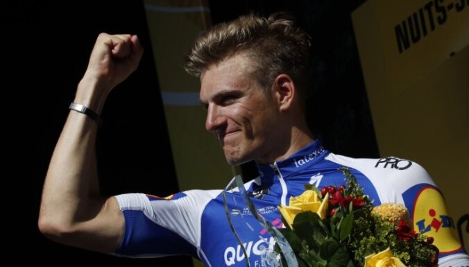 Vācietis Kitels ar fotofiniša palīdzību otro reizi pēc kārtas uzvar 'Tour de France' posmā