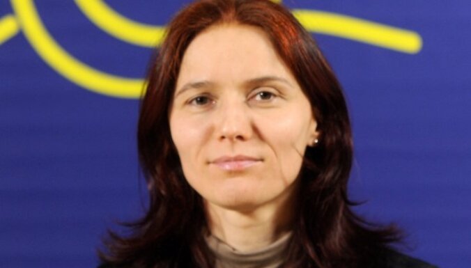 Eiroprojekta vadītāja: inflācija neaizšķērsos Latvijas ceļu uz eiro