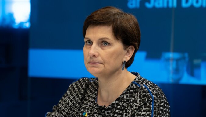 Винькеле покинула должности в партии на время уголовного расследования