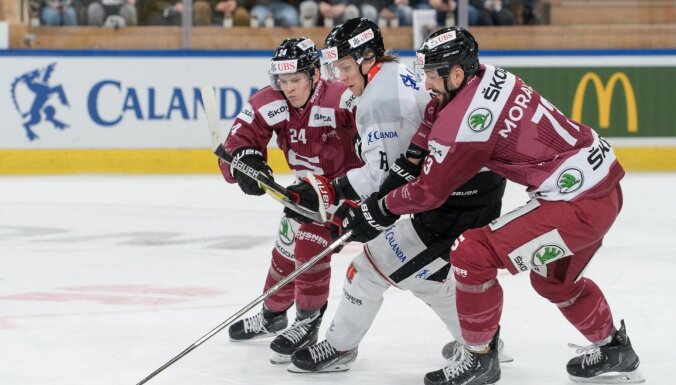 Ābolam 'hat-trick' uzvarētā Zviedrijas čempionāta mačā