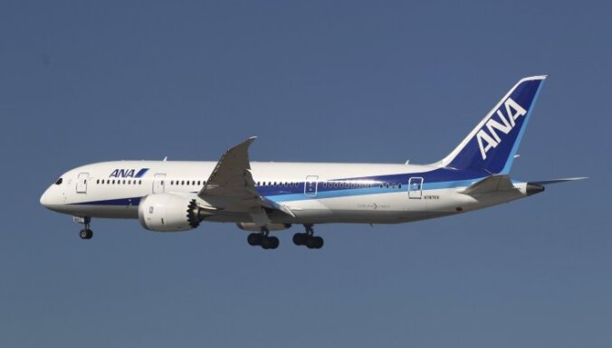 'Dreamliner' kārtējā neveiksme: lidmašīna atgriežas lidostā bojāta meteoradara dēļ