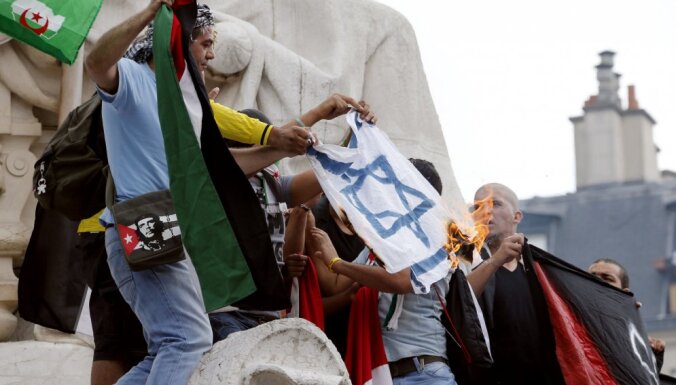 Eiropā uzplaukst antisemītisms, ziņo portāls