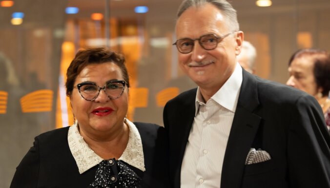 Pēc 40 gadu kopdzīves šķiras miljonāri Zuzāni