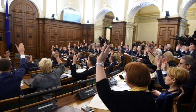 Saeima apstiprina valdības rīkojumu par ārkārtējo situāciju Rīgā atkritumu apsaimniekošanā