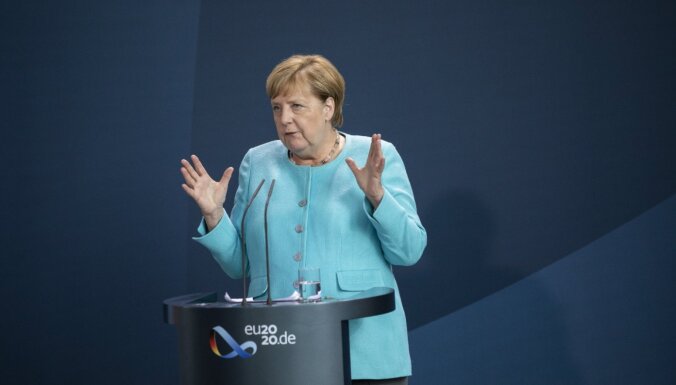 Меркель назвала неуместными санкции США против "Северного потока-2"