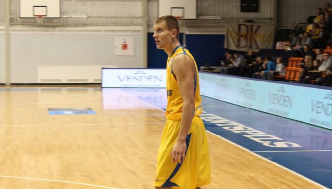 'Ventspils' basketbolists Laksa lauzis kāju; atgriezīsies ap gadu miju