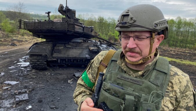 'Rezultāts bija negaidīts': kā teritoriālās aizsardzības spēki iznīcināja krievu moderno T-90M