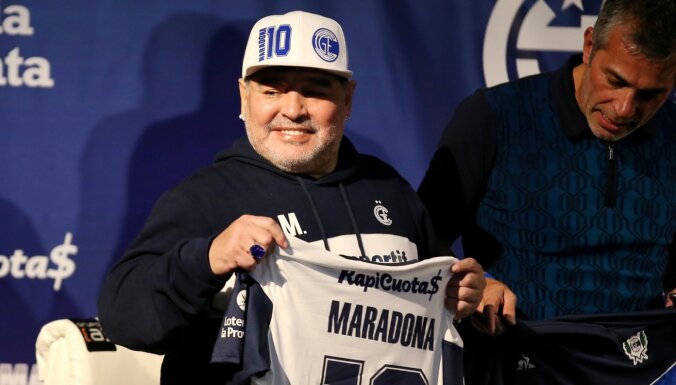 Maradona veiksmīgi pārcietis smadzeņu operāciju