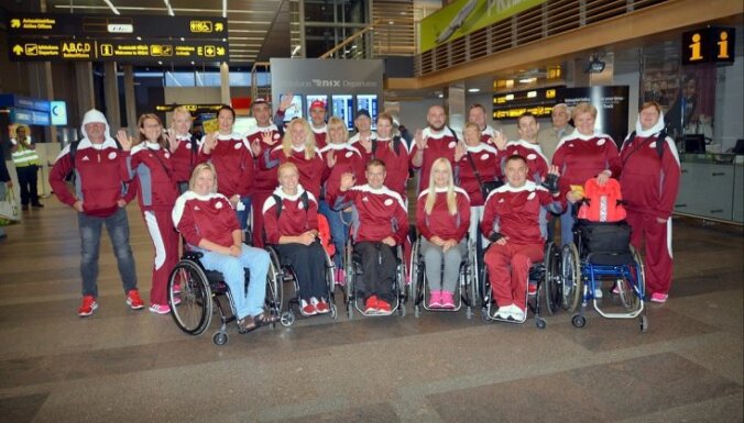 ФОТО: Латвийские паралимпийцы отправились на Игры в Рио