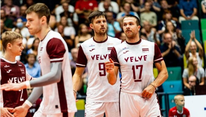 Atvars Ozoliņš: sabrukām kā tāds kāršu namiņš