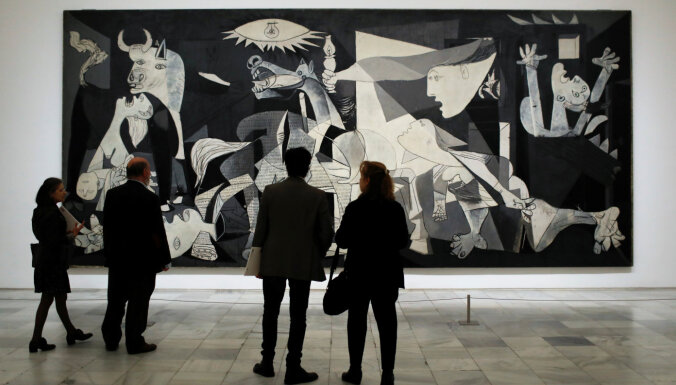 Отменен десятилетний запрет на фотографирование культовой картины Пабло Пикассо "Герника"