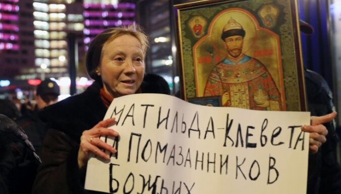 Тексты расследований журналиста Голунова выложены в публичный доступ; после публикации он получал угрозы