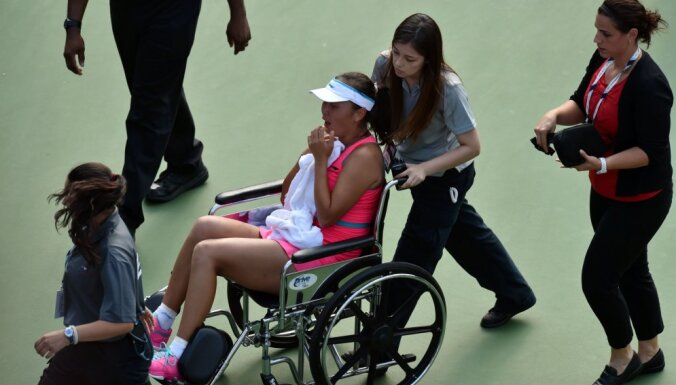 US Open: Серена победила Макарову, китаянку увезли с корта на коляске