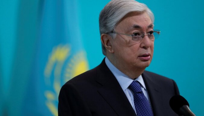 Kazahstāna nepārkāps pret Krieviju vērstās sankcijas, paziņo Tokajevs