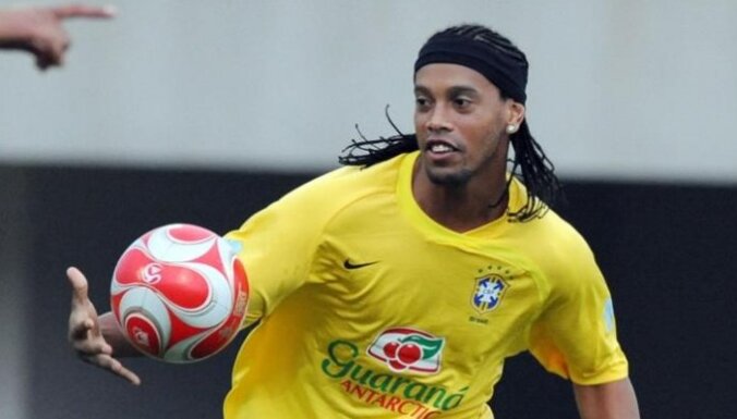 Ronaldinju guvis pirmos vārtus 'Flamengo' labā