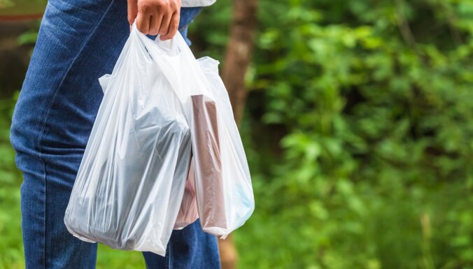 Vienreizējo plastmasas maisiņu izmantošana – aizvien pārāk iecienīta