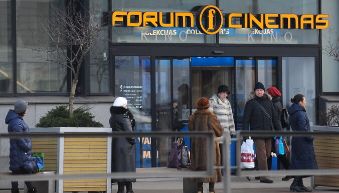 В латвийских кинотеатрах все еще показывают фильмы с субтитрами на русском языке