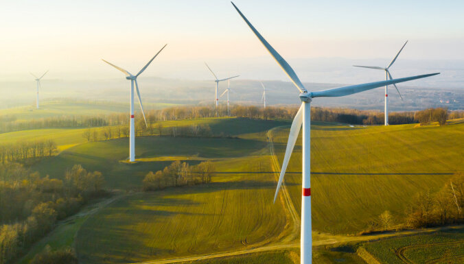 Tautsaimniecības komisija konceptuāli atbalsta atvieglotu kārtību vēja elektrostaciju būvniecībai