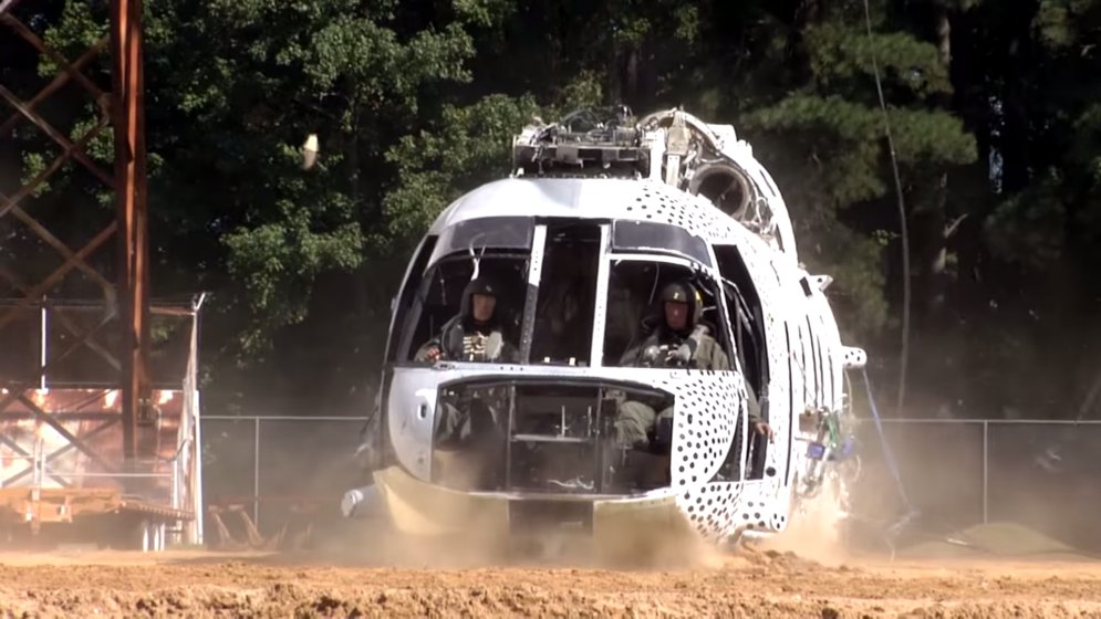 ВИДЕО: Шикарный краш-тест популярного американского военного вертолета Boeing CH-46