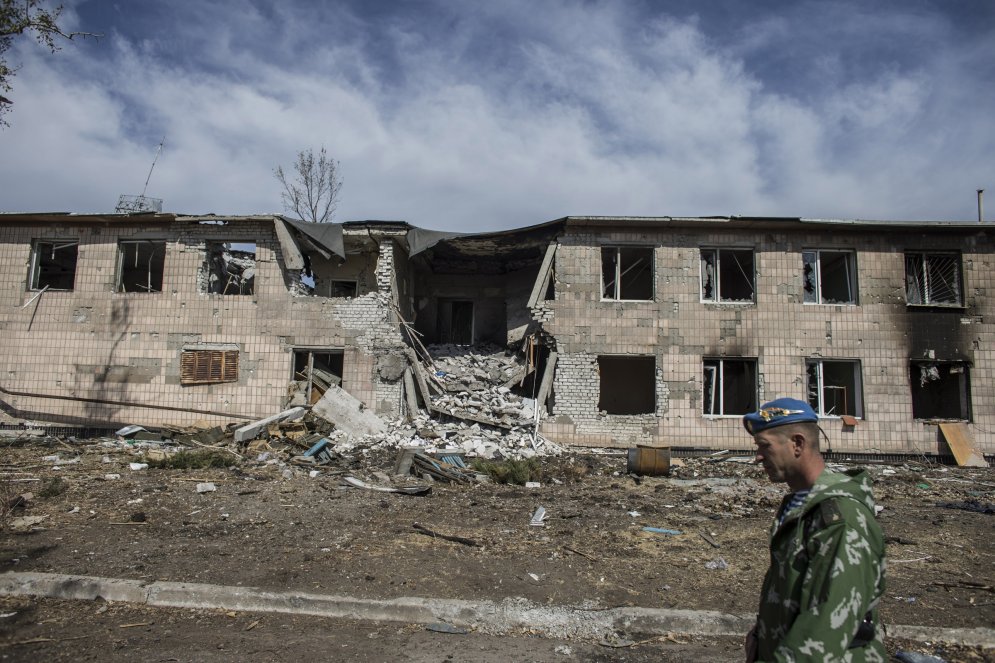 Это полномасштабная война: разрушения в Луганске, Дмитровке, Иловайске