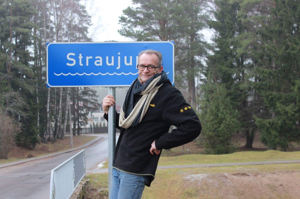 25 фотодоказательств того, что министр Дзинтарс Расначс — простой латышский мужик