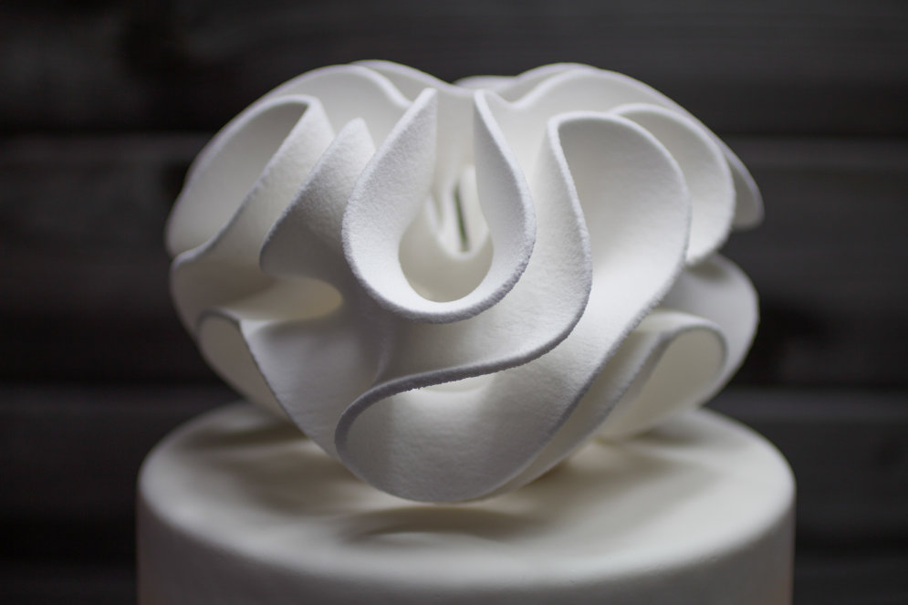 Этот 3D-принтер делает из сахара потрясающие десерты