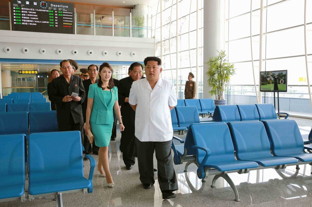 Жизнь и приключения в 2015 году Высшего Руководителя и Маршала Ким Чен Ына