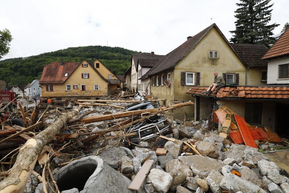 Потоп в Германии. Жутковатые фото наводнения, унесшего жизни трех человек