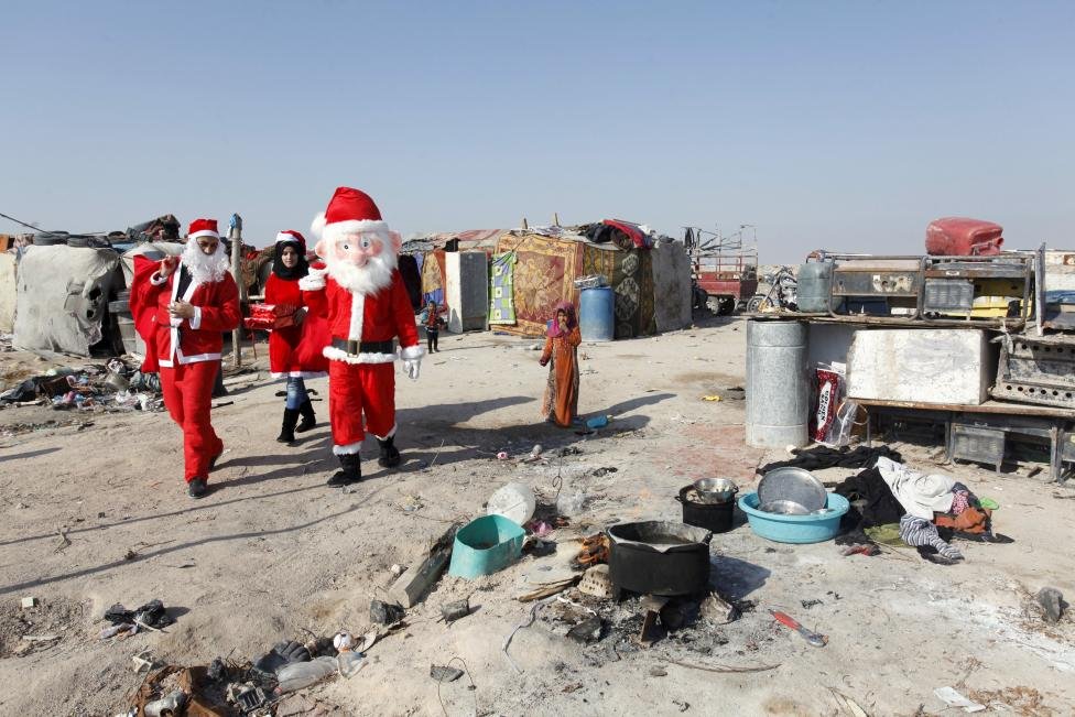 Русский Дед Мороз против западного Санта Клауса: кто из них все-таки круче?